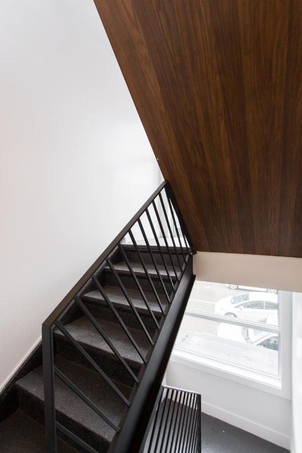 Romantic Studio In The Heart Of Little Italy By Den Stays Montréal Esterno foto